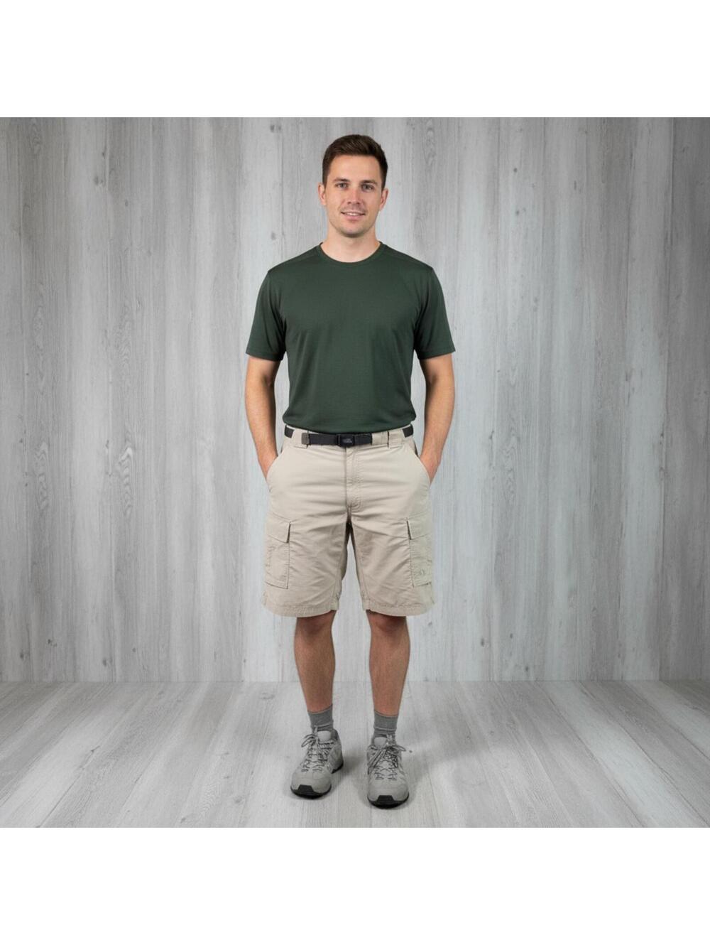 The North Face Men's Large Beige Cargo Shorts with Belt 21" Length 10" inseam